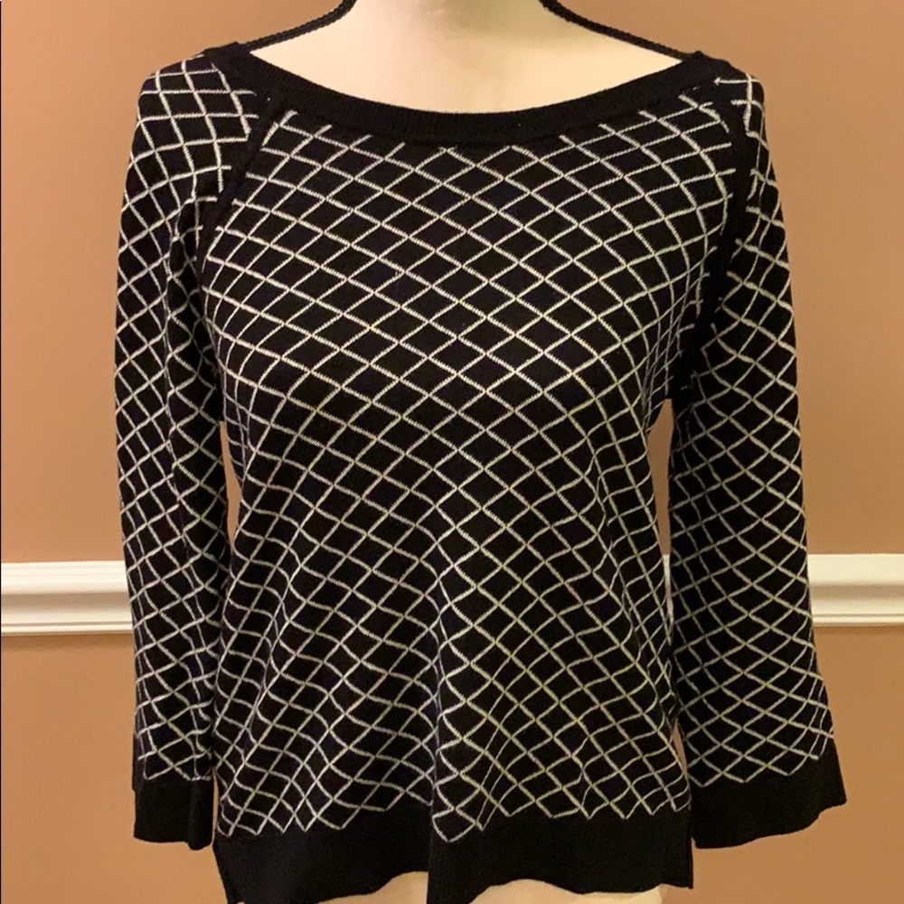 Women’s sweater